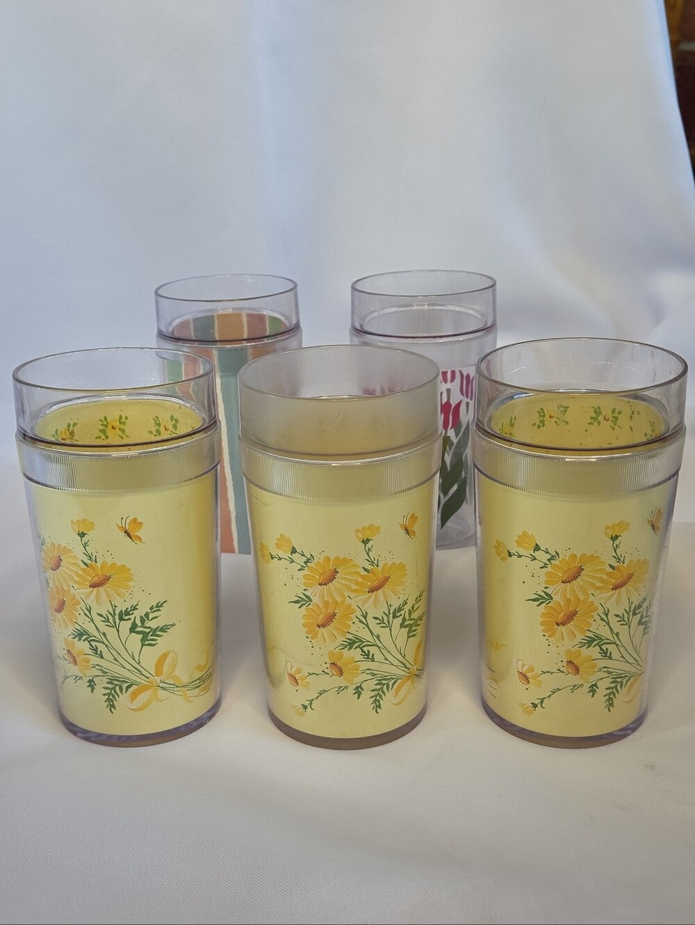 5 VTG Insulated St Tropez Audrey Stripes, Pipka Daisy ,Tulips Plastic Drinkware